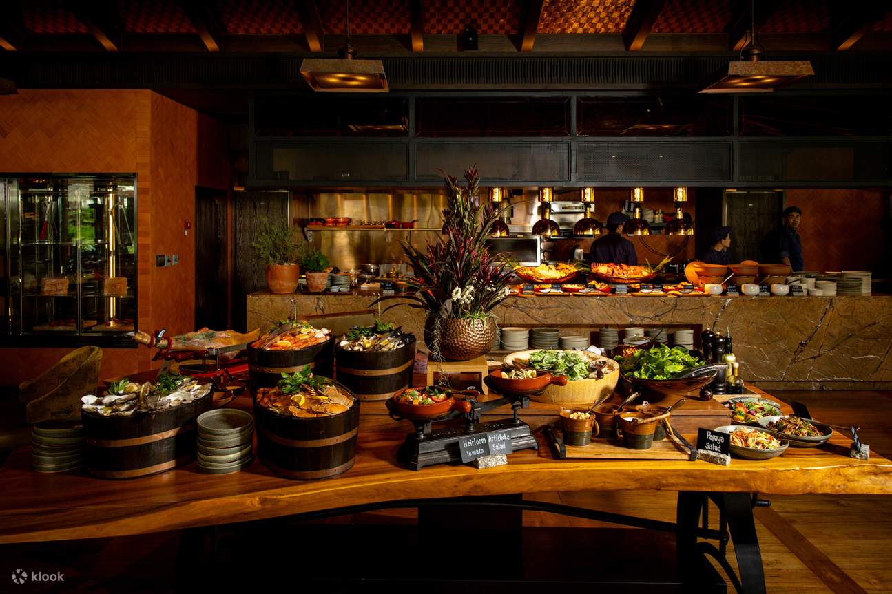 Taste the flavors of India at Citrus Grande Hotel: Spice Asian Restaurant (Set II)